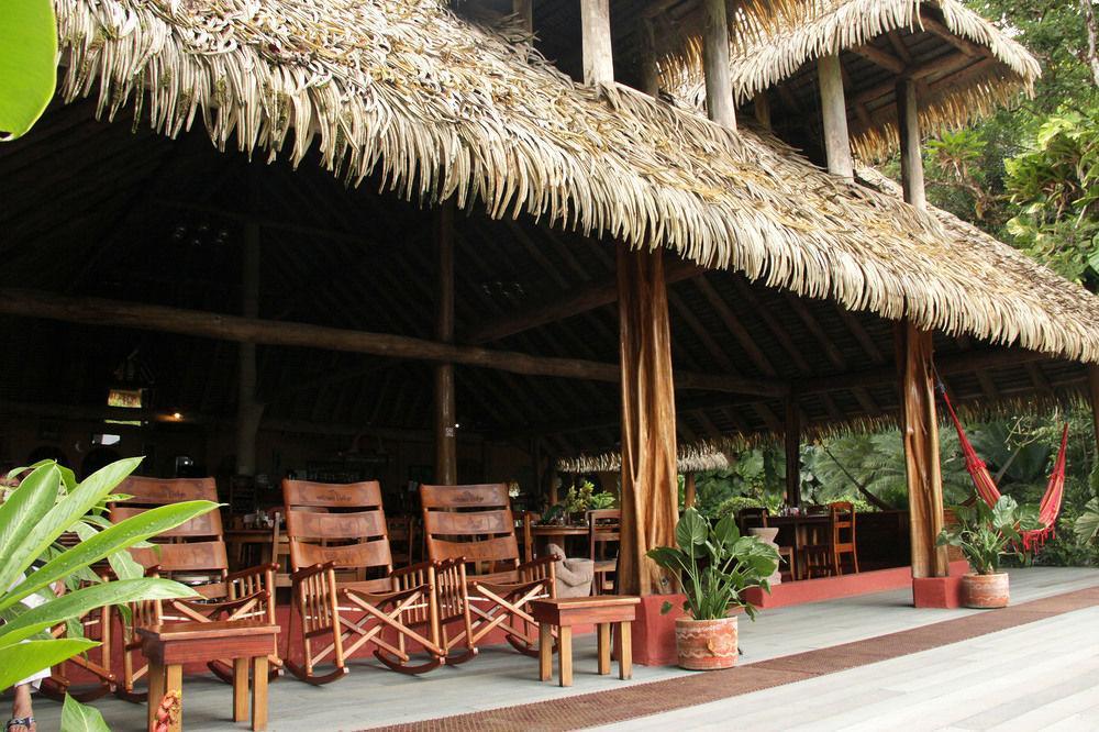 Luna Lodge Carate Exteriér fotografie